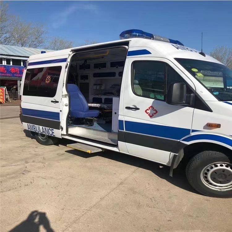 六枝特私人长途救护车出租转院回家